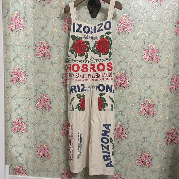 NWT Jaded Gypsy NWT Market Fresh Overalls - Chicken feed Sack size multi L / XL - Picture 4 of 7